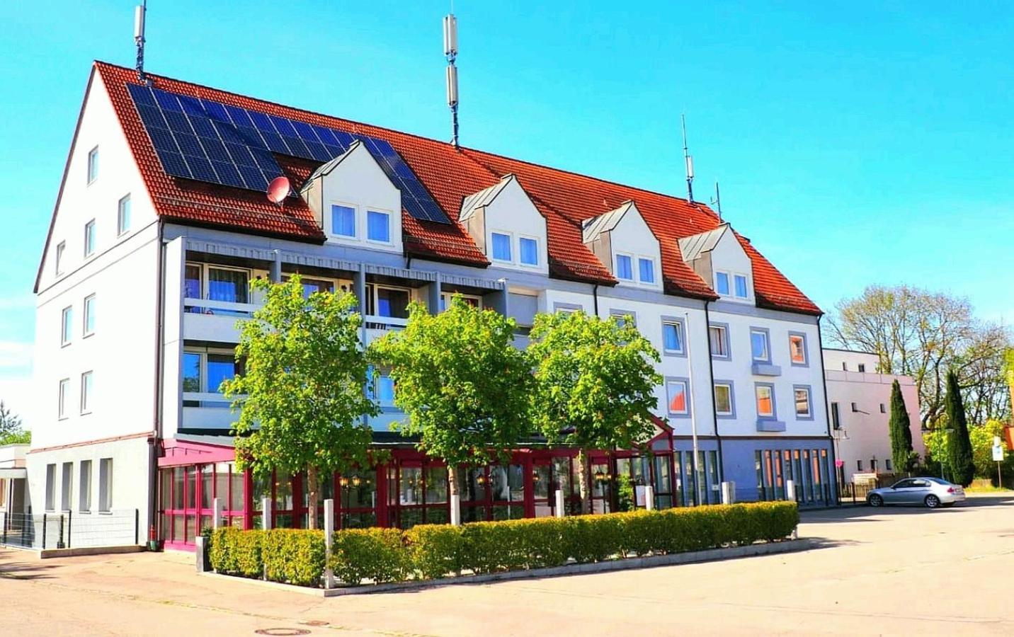 Hotel Krone Königsbrunn Extérieur photo